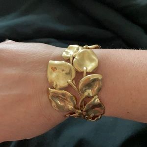 Stella & Dot leaf motif bracelet
